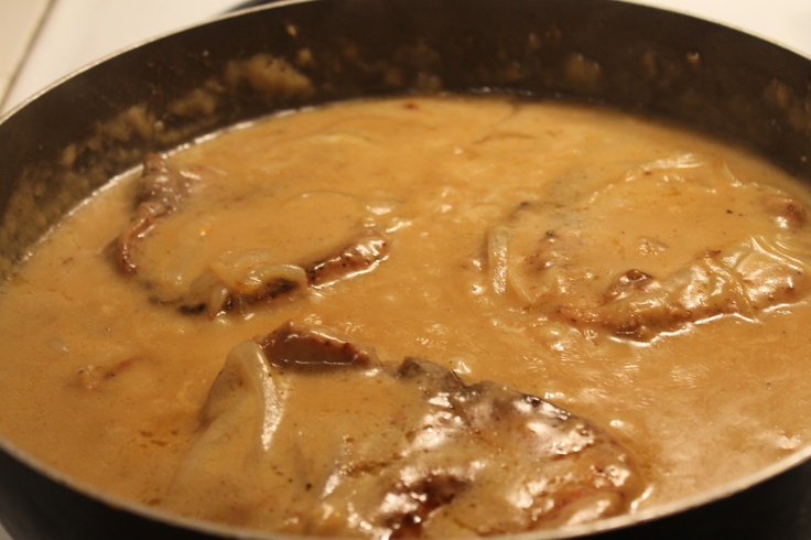 What is an easy brown gravy recipe?