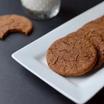 Chewy Molasses Cookies