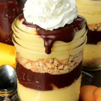 chocolate banana pudding parfaits