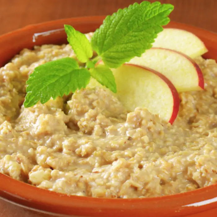 Oatmeal with Apple Slice